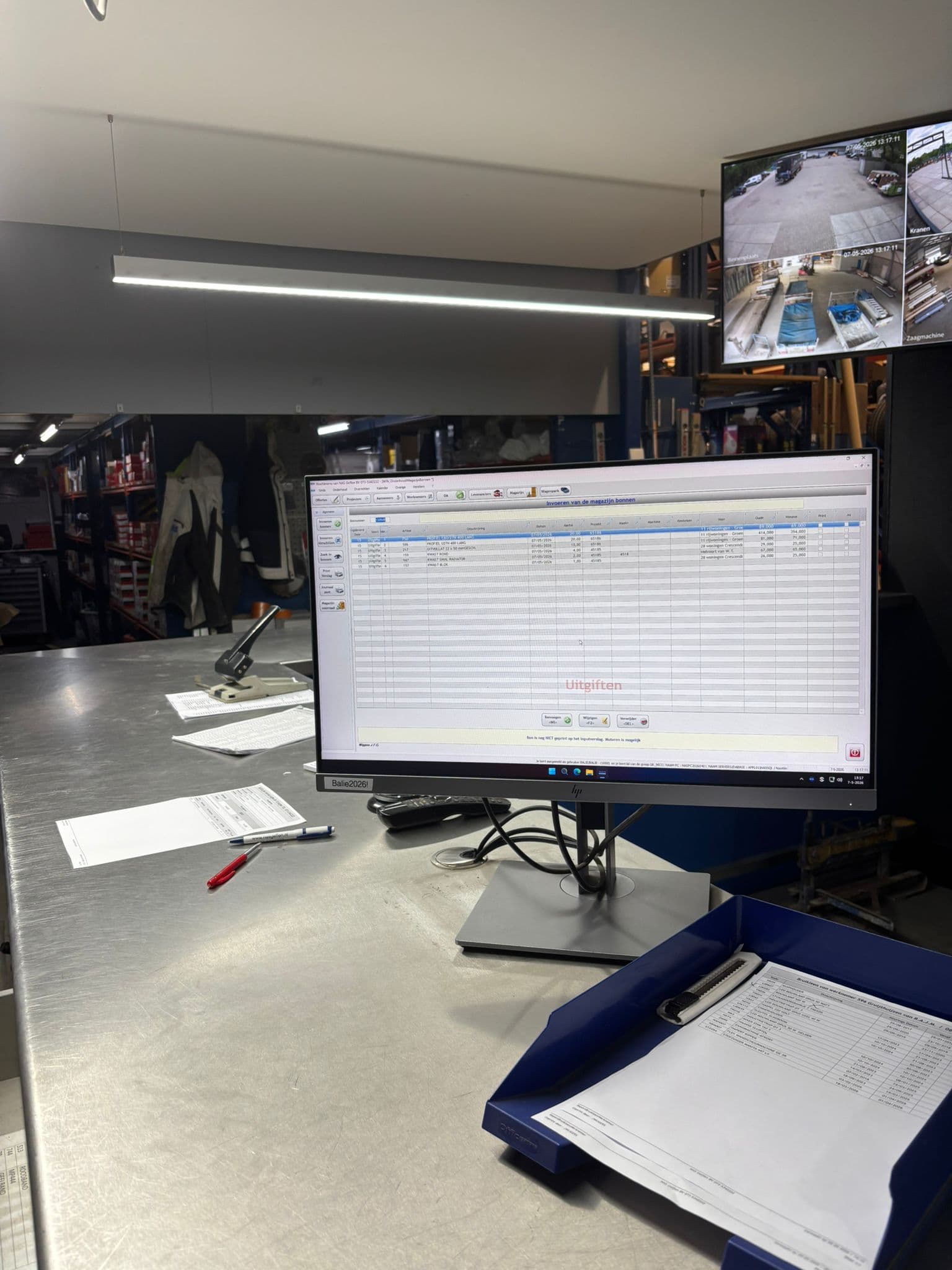 Balie van een bouwmaterialenhandel waar materialen worden uitgegeven met MSG software